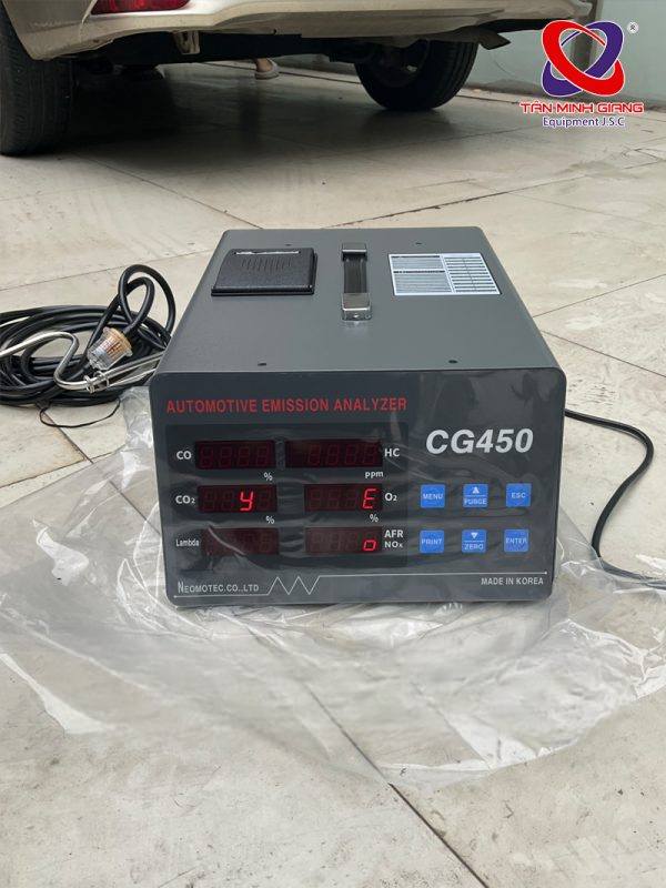 Thiết bị phân tích khí thải ô tô Neomotec 4 khí dùng cho gara và trạm đăng kiểm.