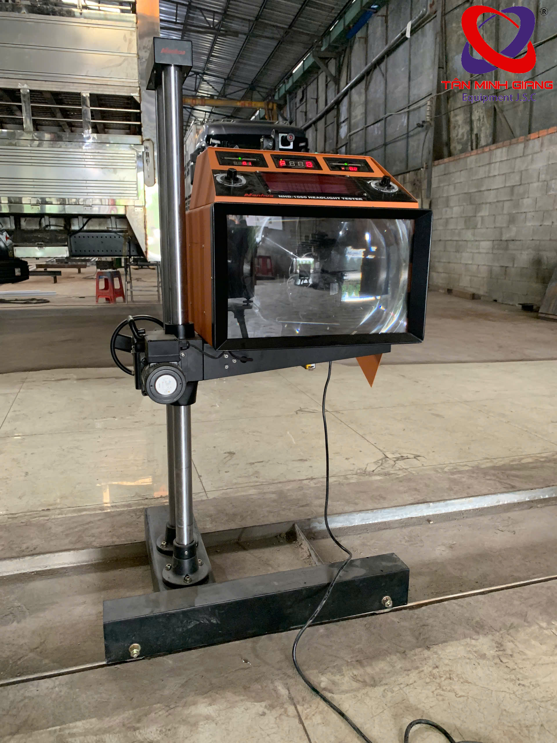 kiem-dinh-den-pha-o-to